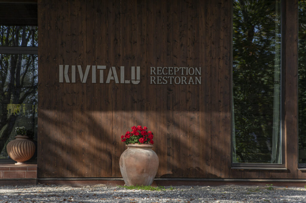 Kivitalu maahotell